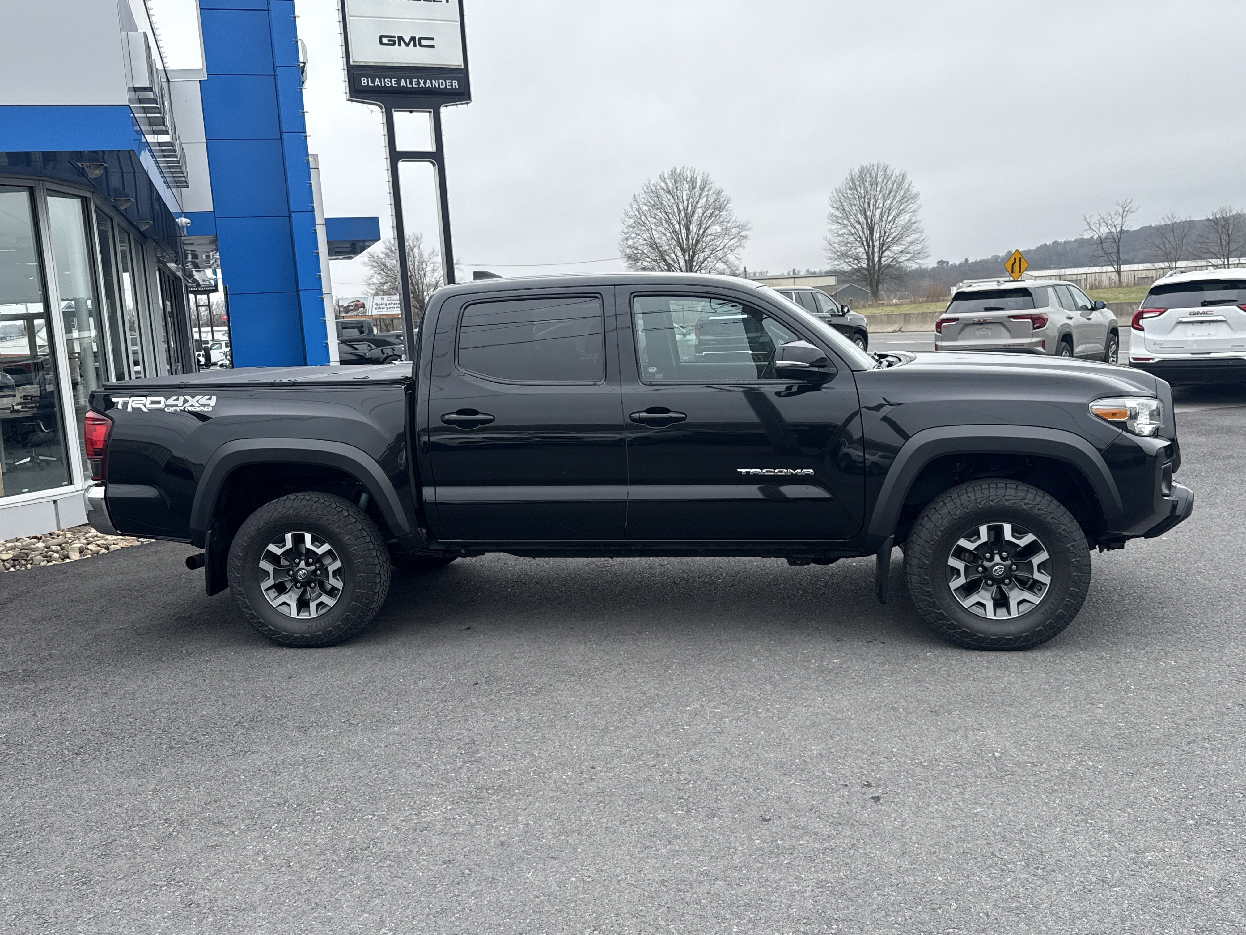 2019 Toyota Tacoma 4WD SR