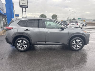 2022 Nissan Rogue SV