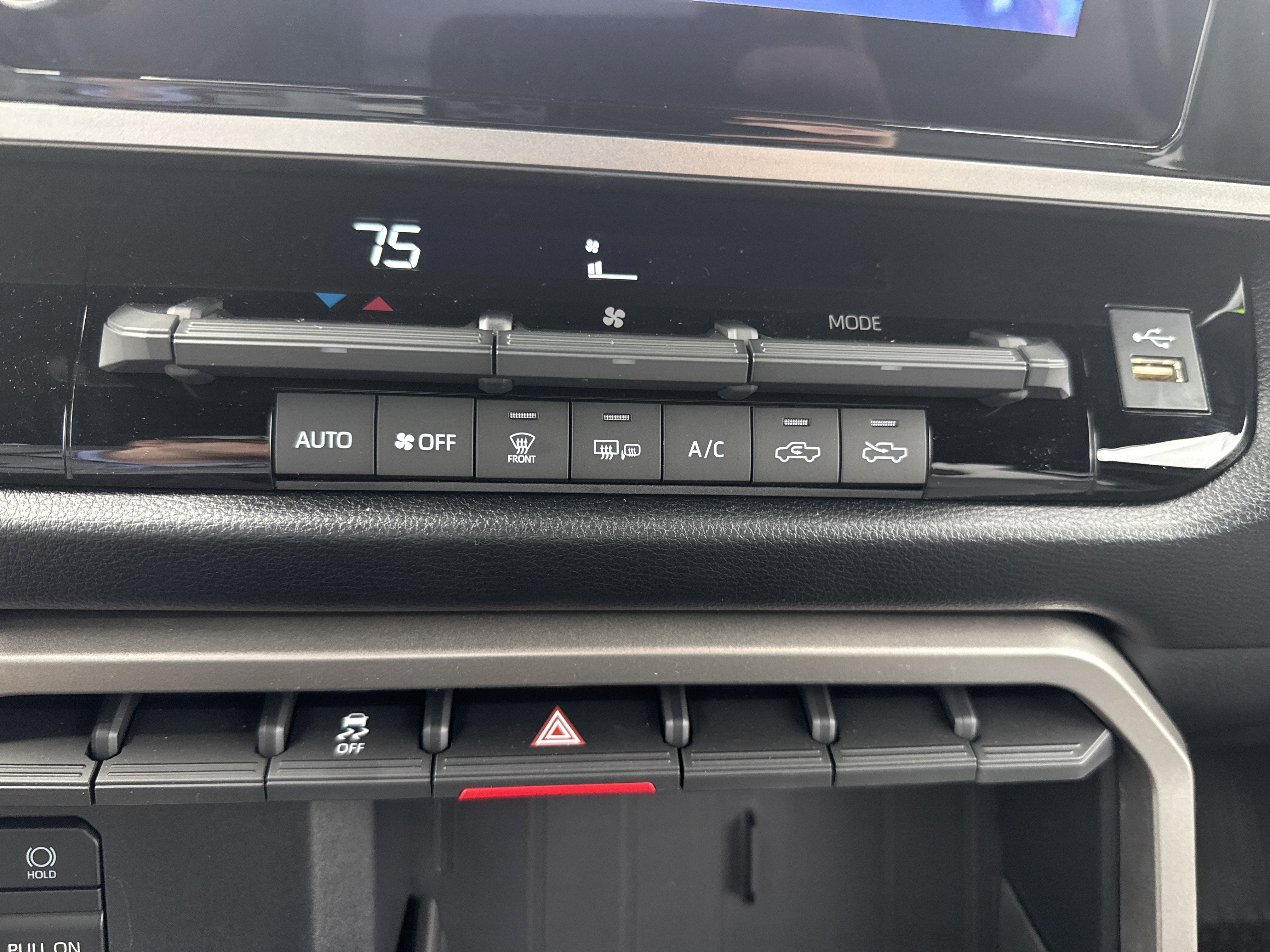 2025 Toyota Tundra 4WD SR