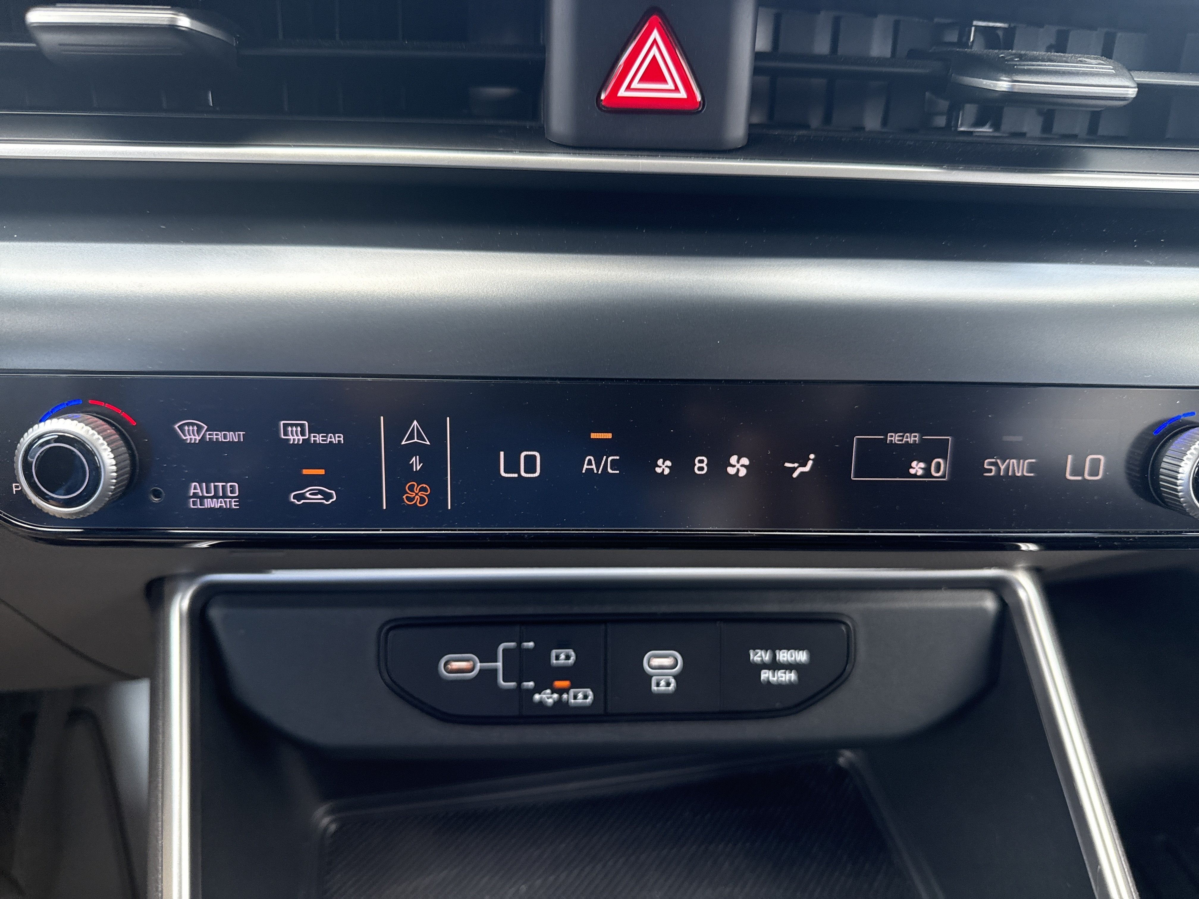 2025 Kia Carnival LXS