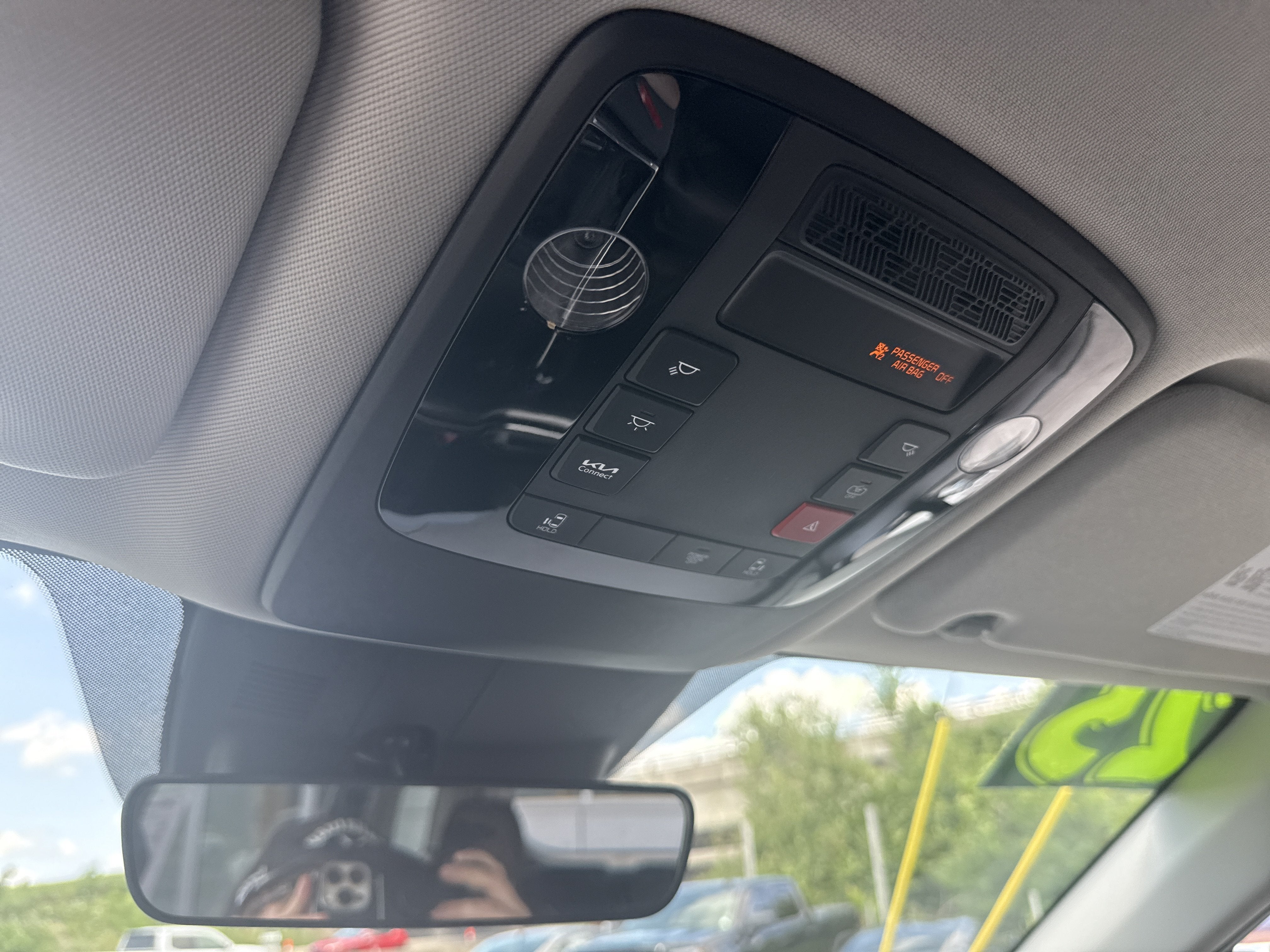 2025 Kia Carnival LXS