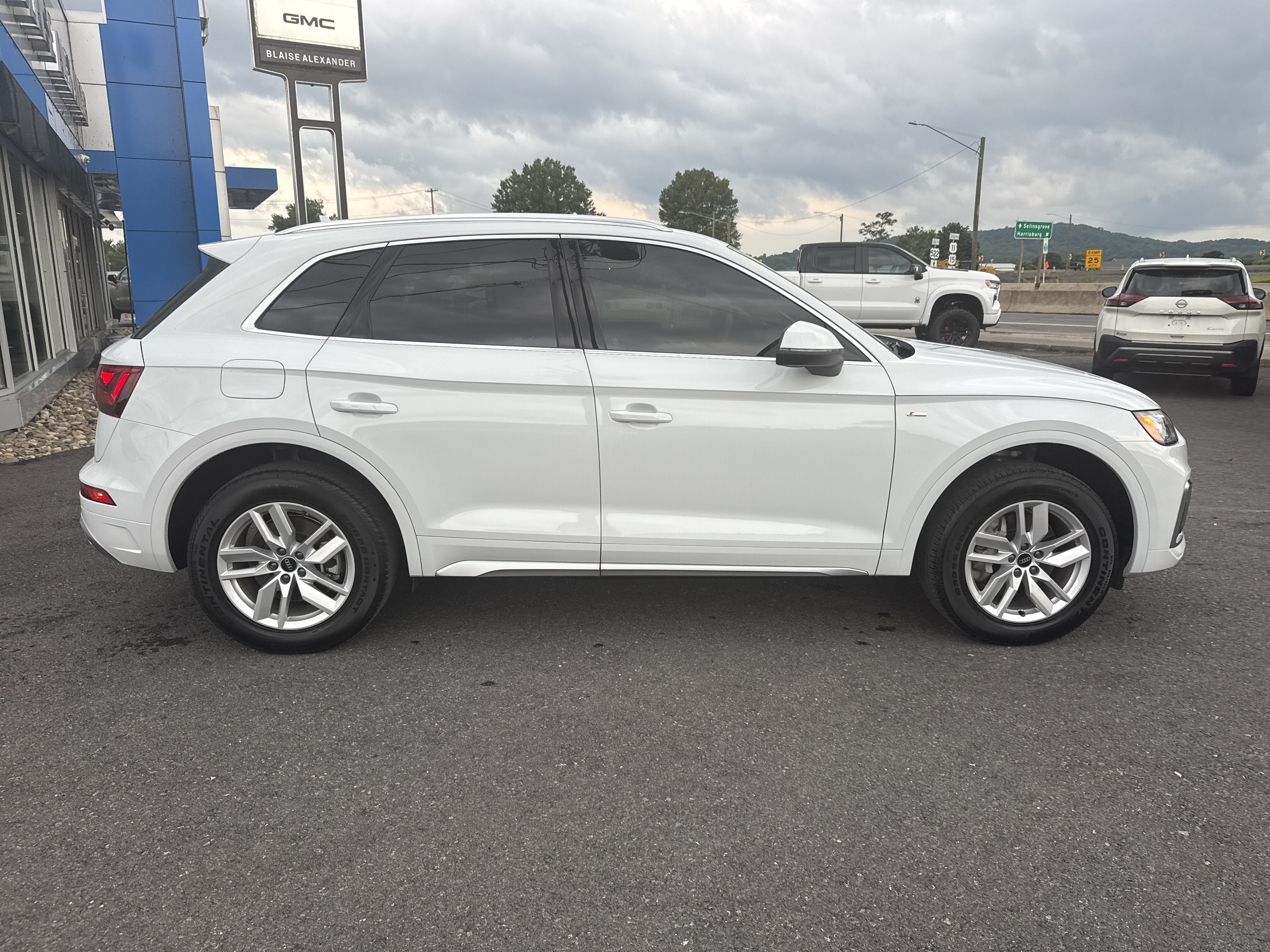 2024 Audi Q5 S line Premium